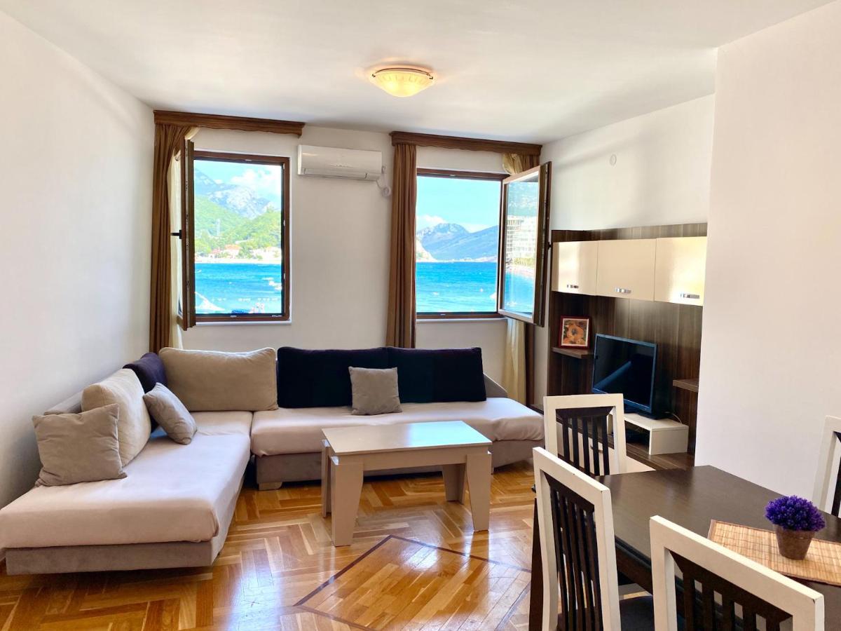 Apartments First Line Petrovac エクステリア 写真