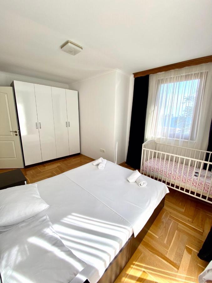 Apartments First Line Petrovac エクステリア 写真