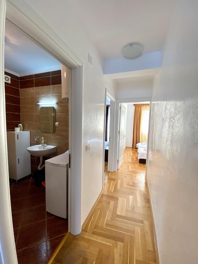 Apartments First Line Petrovac エクステリア 写真