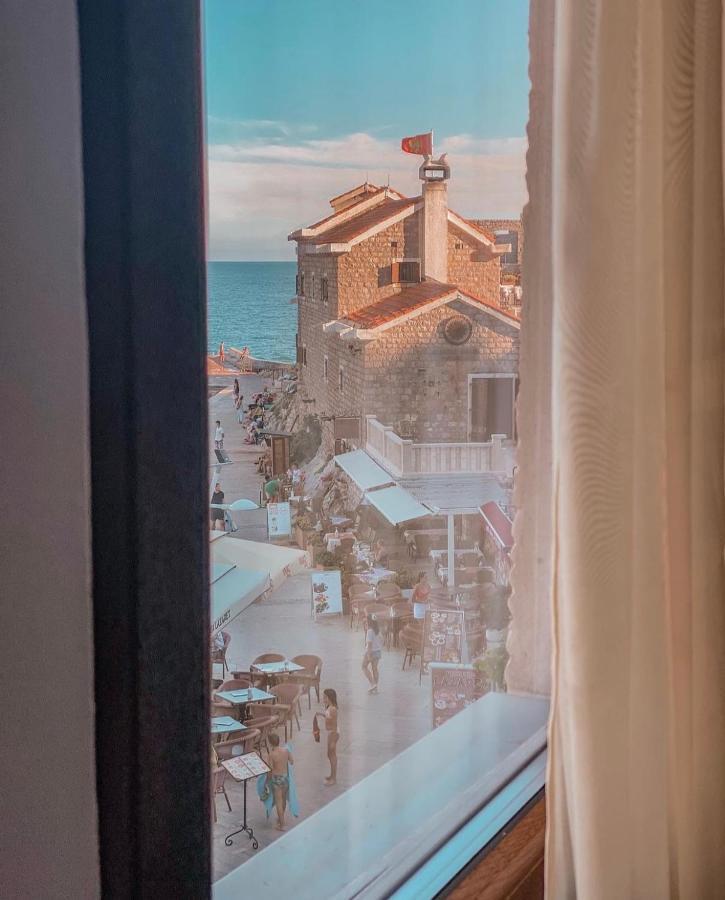 Apartments First Line Petrovac エクステリア 写真