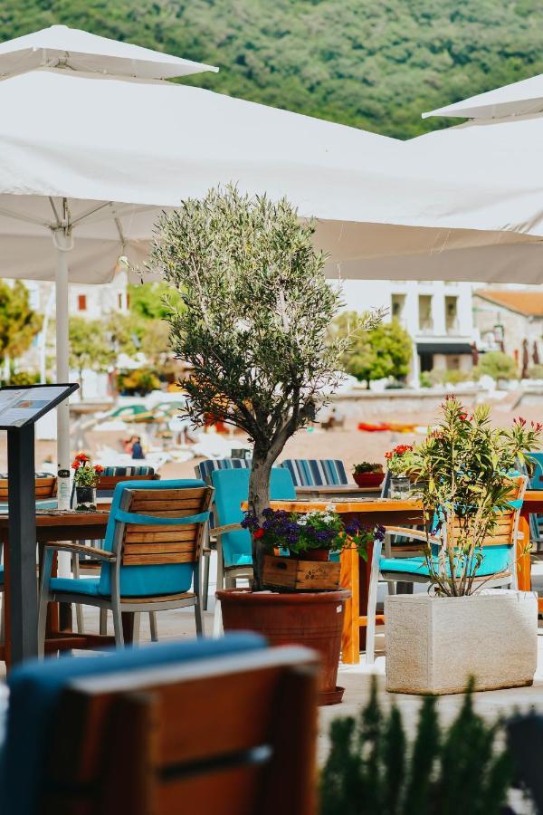 Apartments First Line Petrovac エクステリア 写真