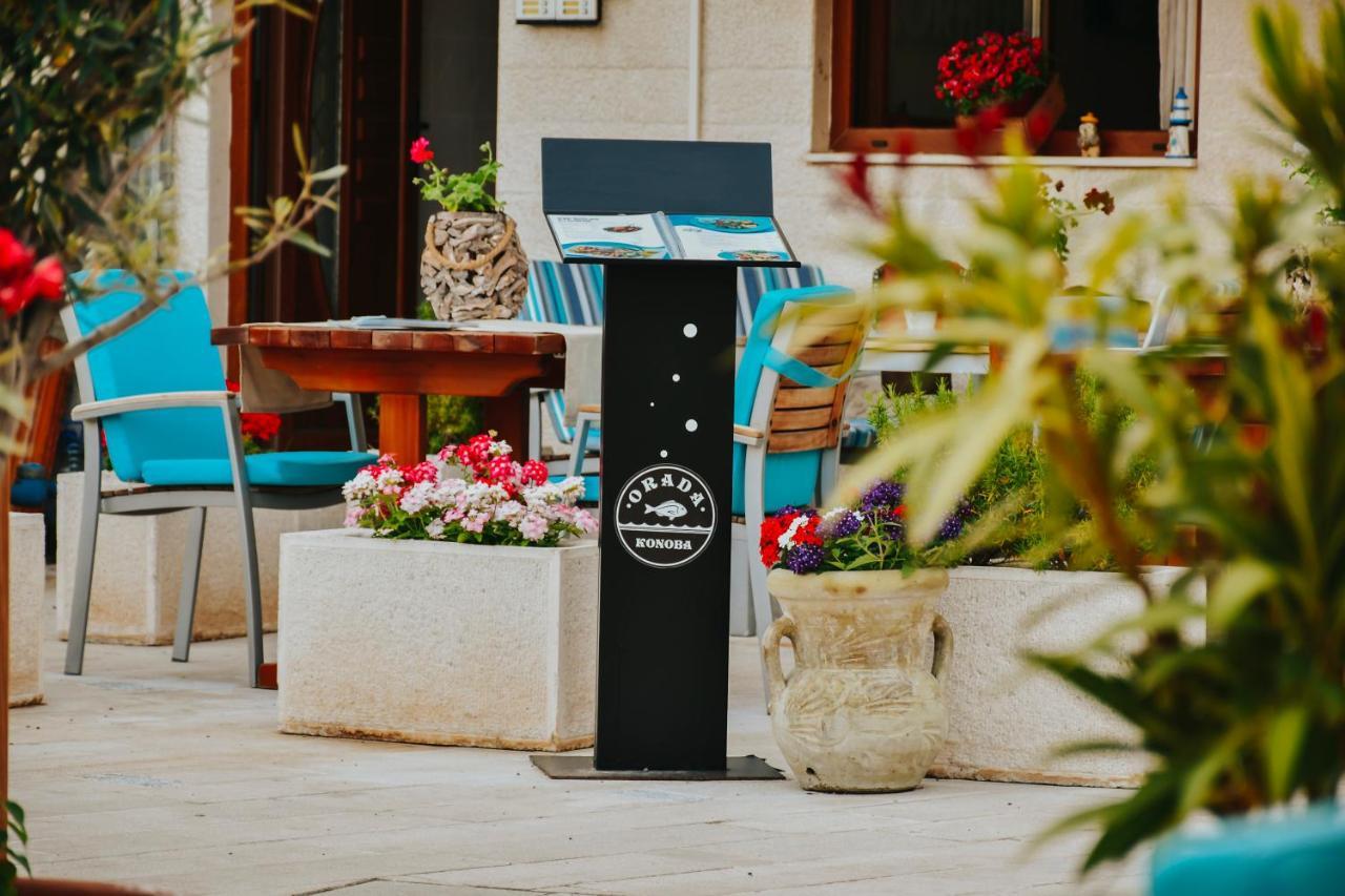 Apartments First Line Petrovac エクステリア 写真