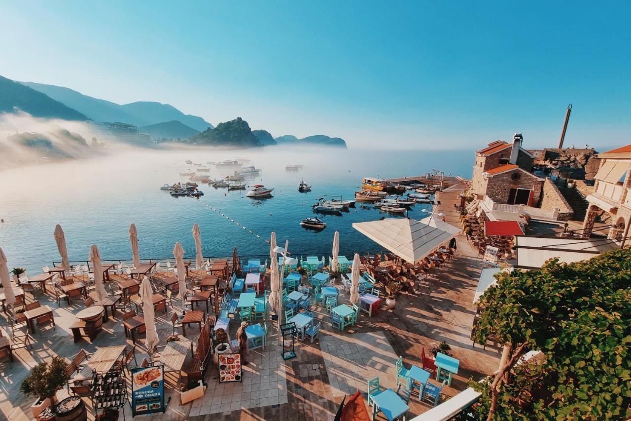 Apartments First Line Petrovac エクステリア 写真