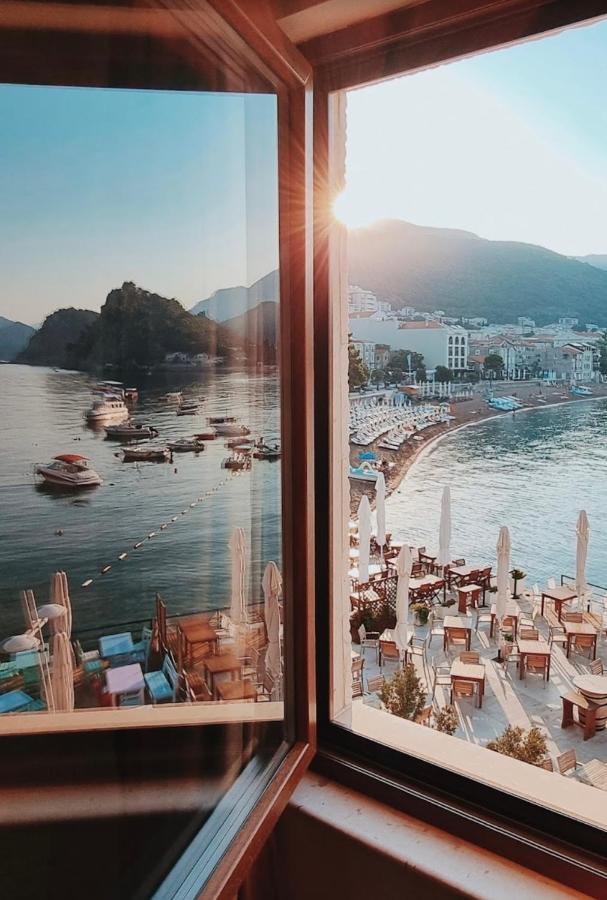 Apartments First Line Petrovac エクステリア 写真