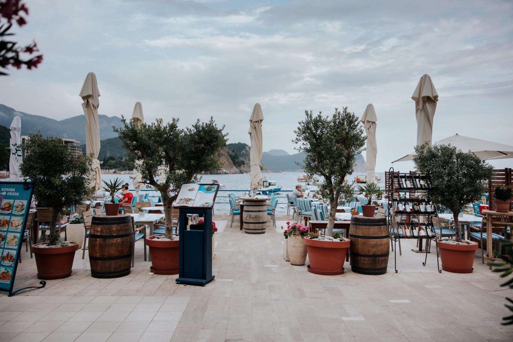Apartments First Line Petrovac エクステリア 写真