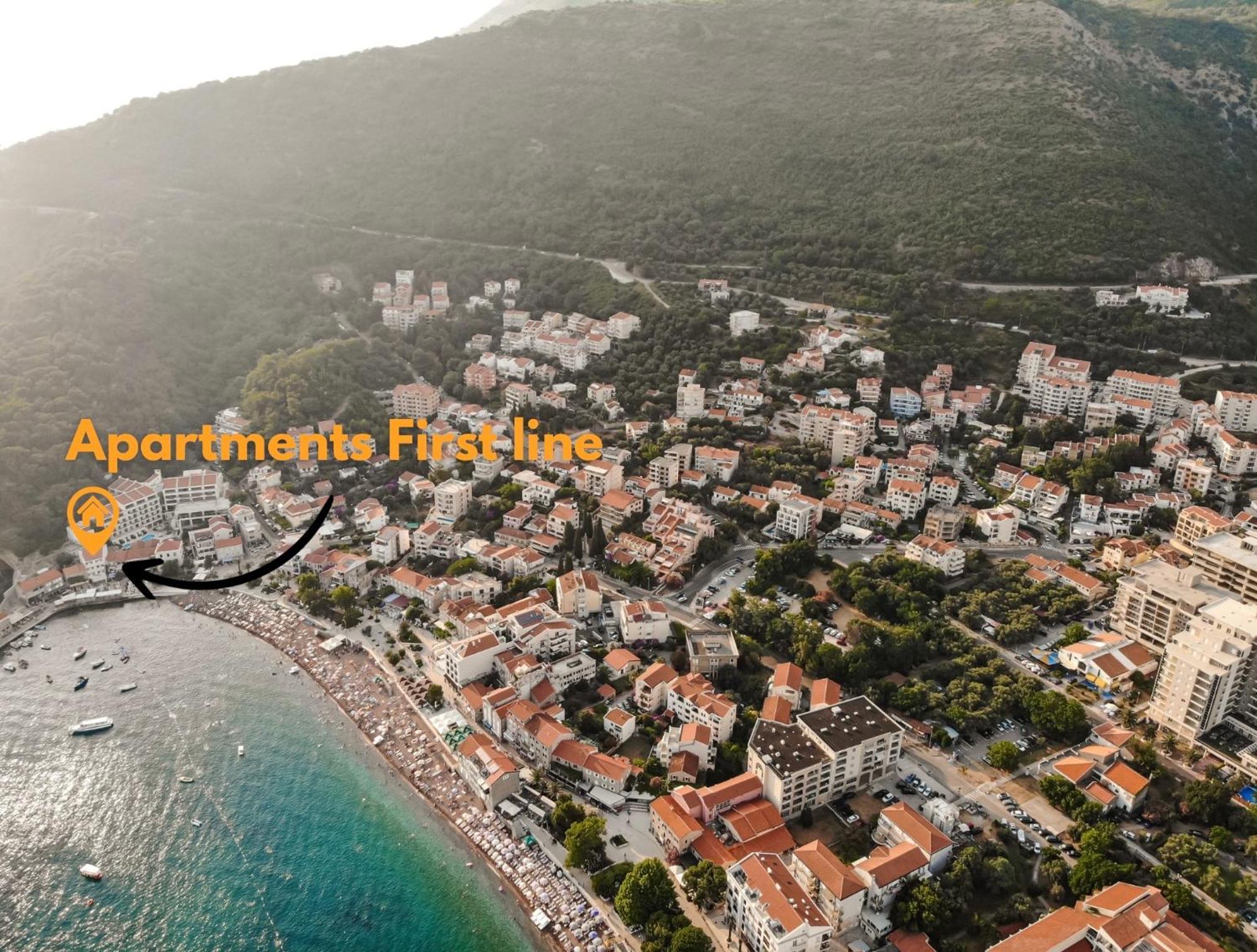 Apartments First Line Petrovac エクステリア 写真